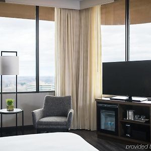 Corner King Room